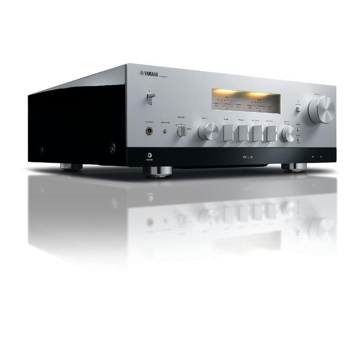 Yamaha RN2000A | Hi-Fi Stereo Network Receiver with MusicCast - 120 W + 120 W - Airplay - Silver-SONXPLUS Joliette